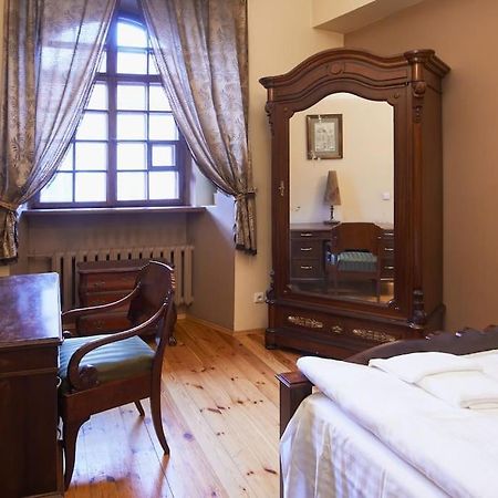 Cozy Apartment In Gothic Style House In The Heart Of The Old Town Vilnius Luaran gambar