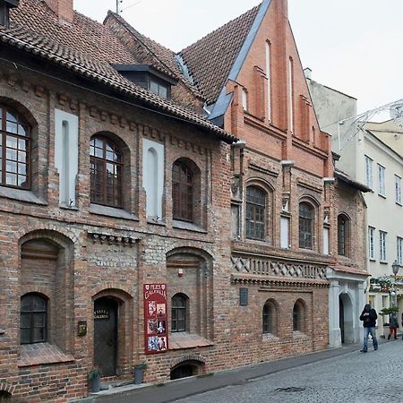 Cozy Apartment In Gothic Style House In The Heart Of The Old Town Vilnius Luaran gambar