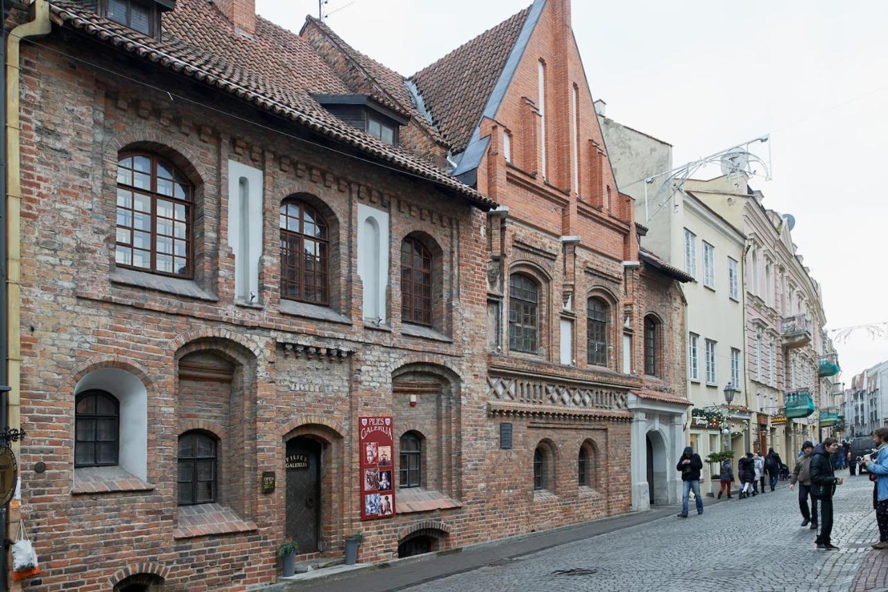 Cozy Apartment In Gothic Style House In The Heart Of The Old Town Vilnius Luaran gambar